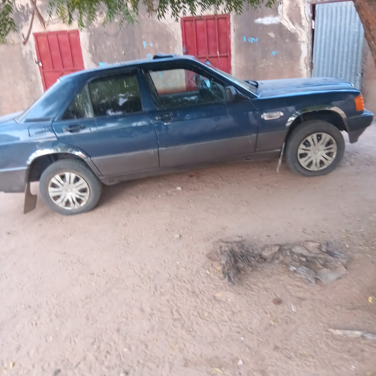 Mercedes 190