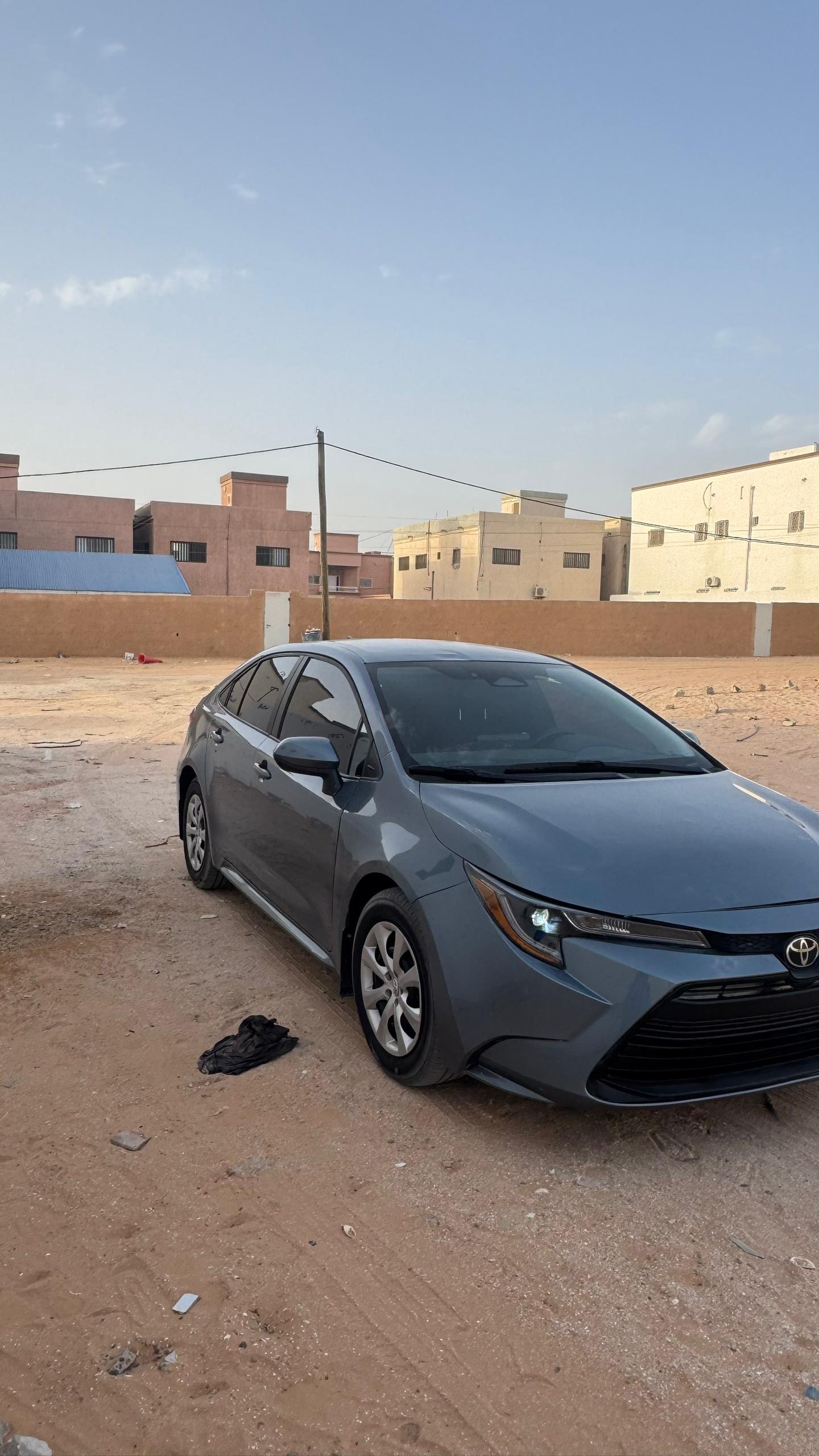 TOYOTA COROLLA LE