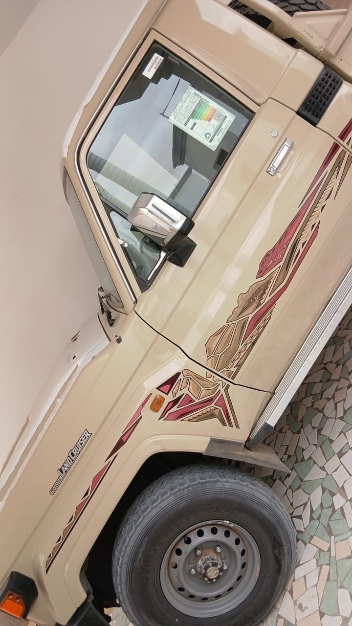 toyota land cruiser