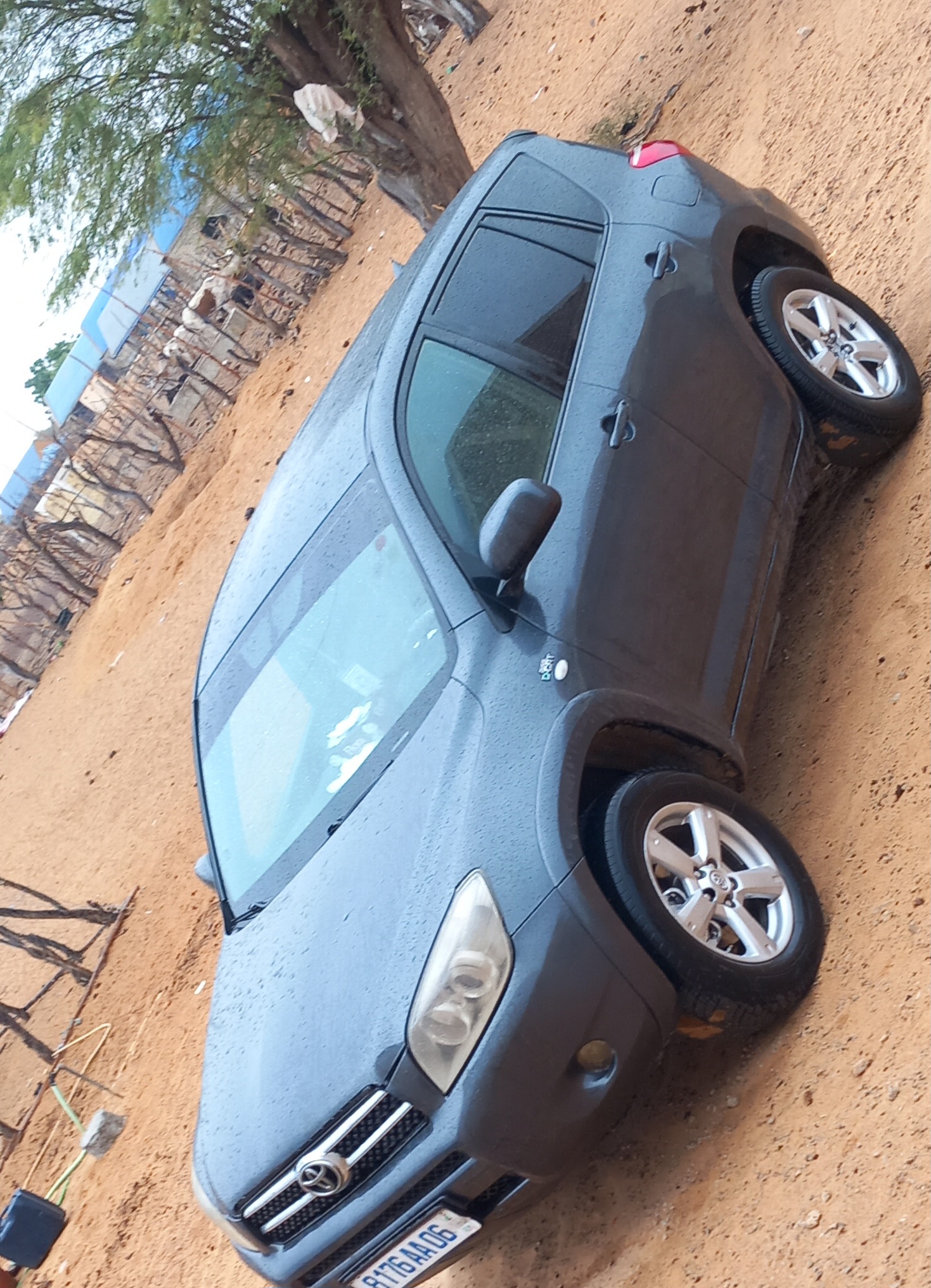 اتويتا من نوع rav4  موديل 2008