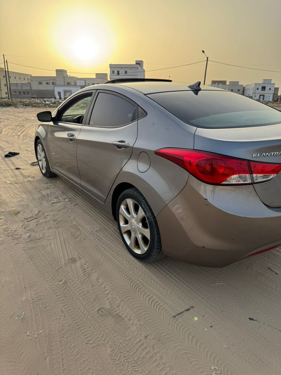 Hyundai Elantra 2013