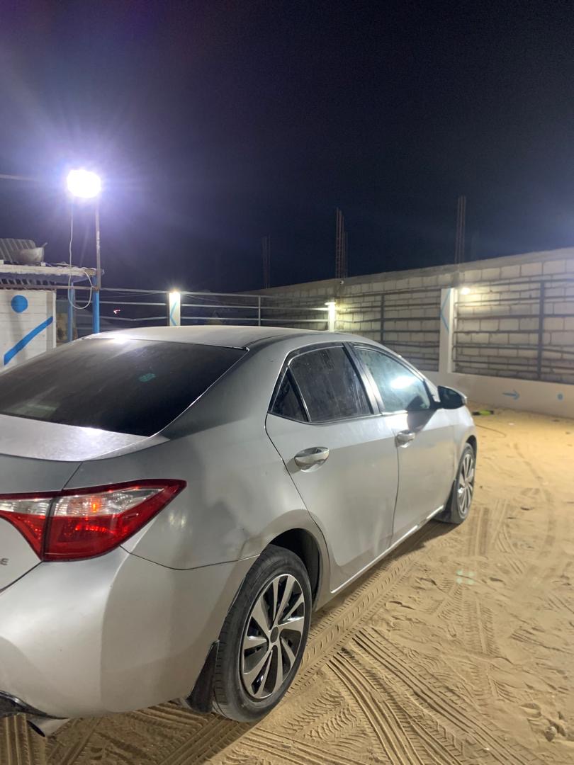 تويوتا كورولا 2015