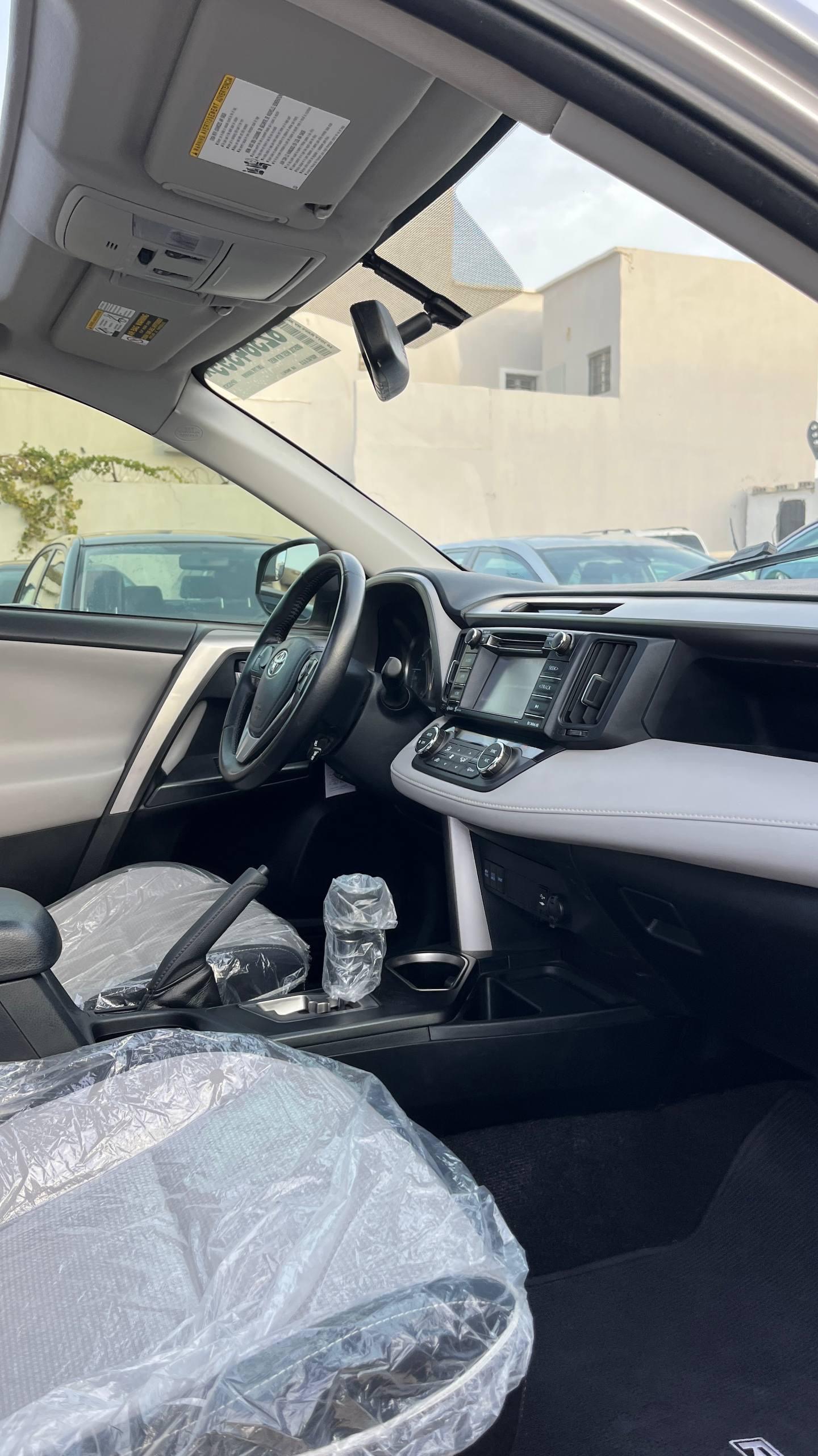 🟧 2017 Rav4 Hybrid XLE 4x4 🟧