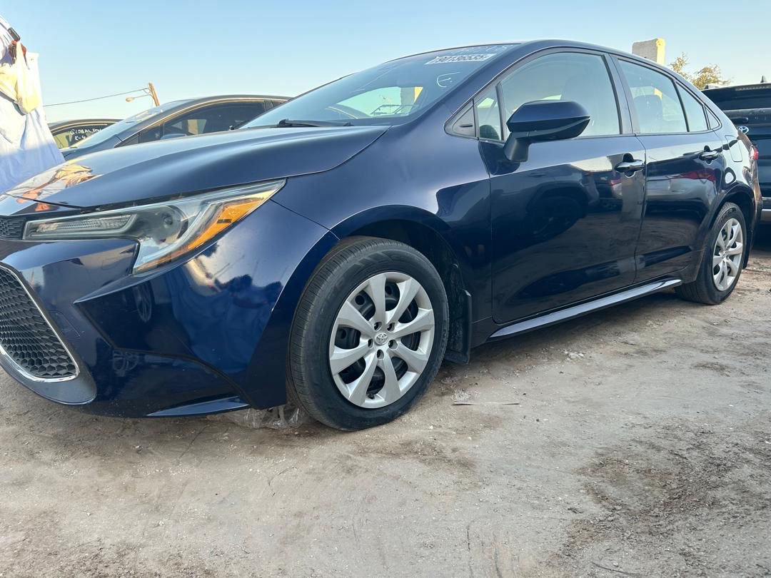 Le Corolla 2021 مافات اورقمت شوكه شوي ال لكدامي وتنفتح شوي عن ذاك سعر