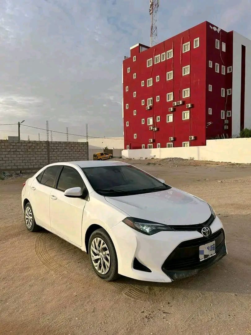 Corola Toyota LE 2016
