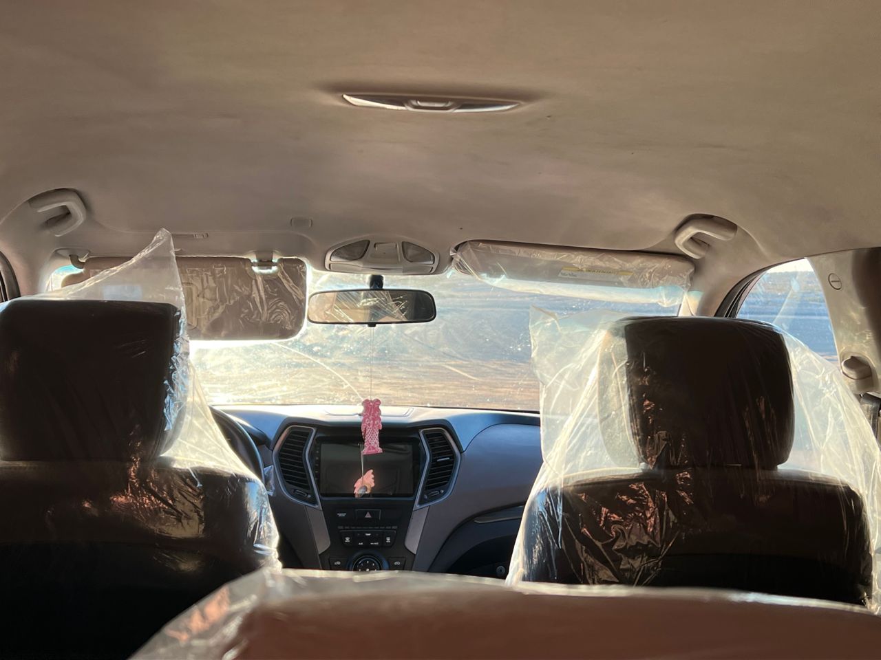 Hyundai santafe essence très bonne voiture 5 place