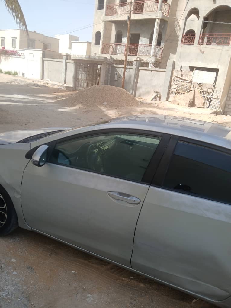 سيارة corola 2015 مزالت نظيفة