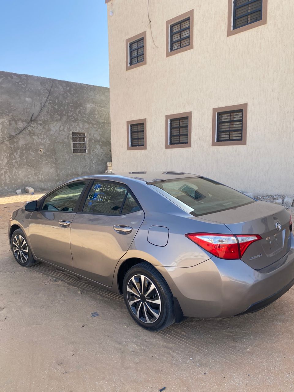 تويوتا كورولا موديل 2015