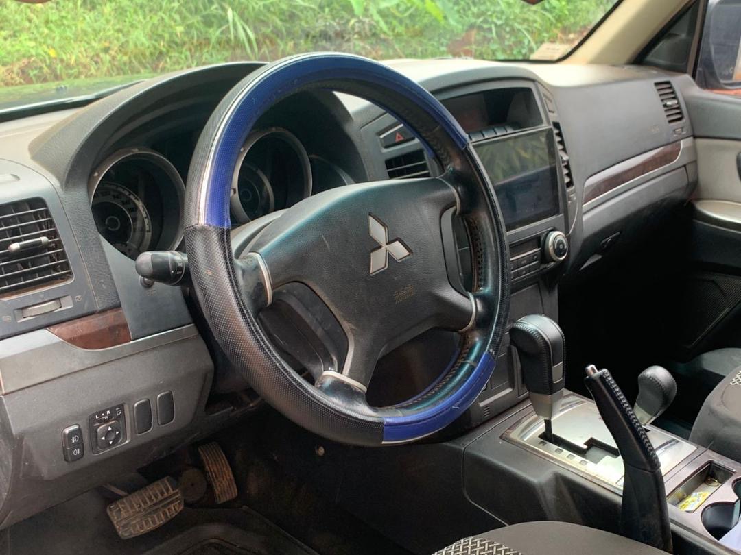 Mitsubishi Pajero 2014