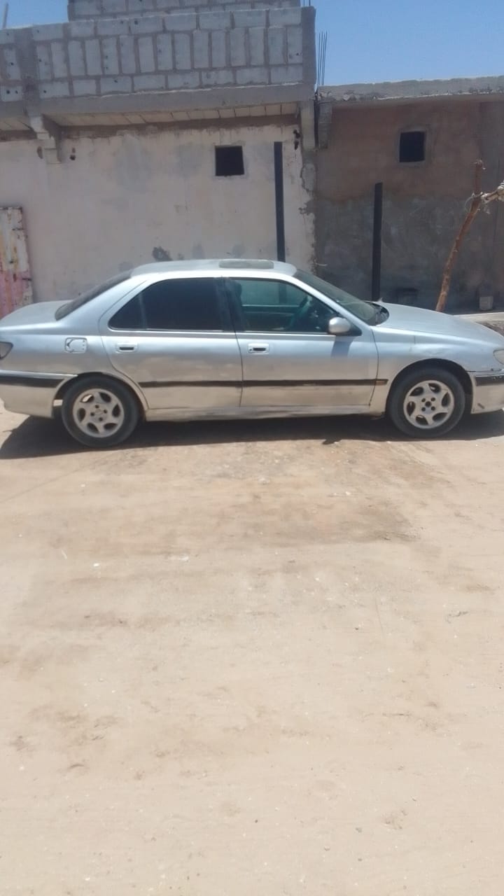 Peugeot 406