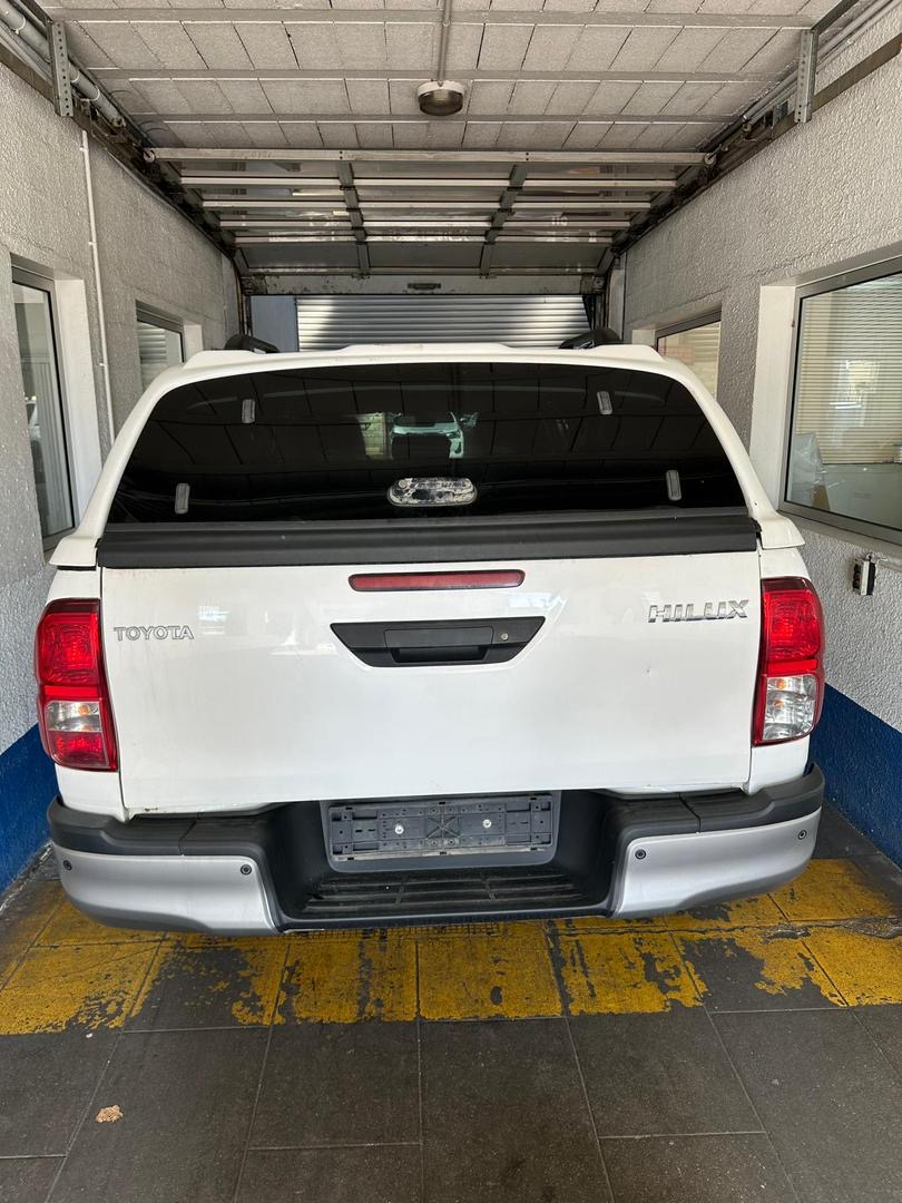 toyota hilux 2019