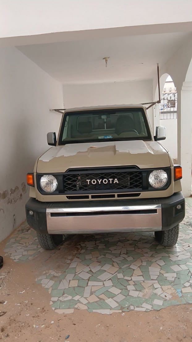 toyota land cruiser