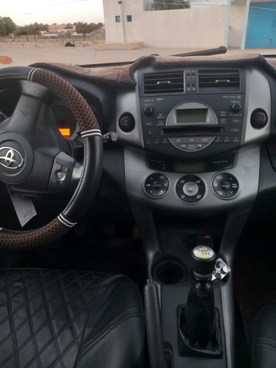 Rav4 2008 نظيفة