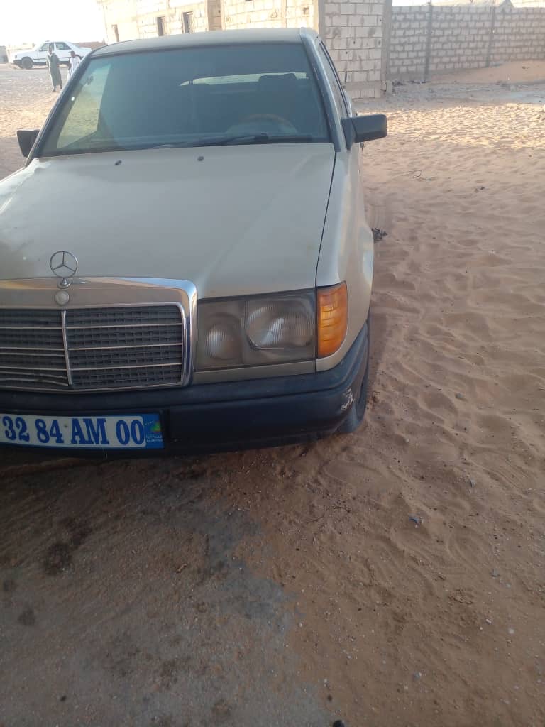Merecedes 200