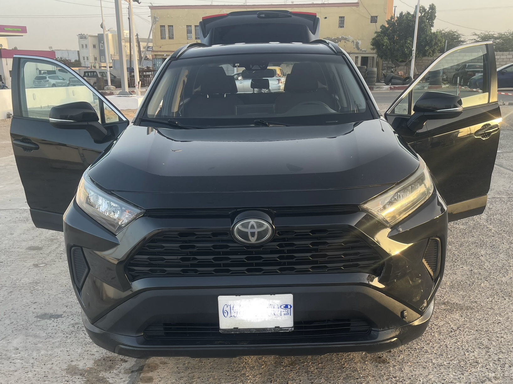 RAV4 LE 2020 4*4