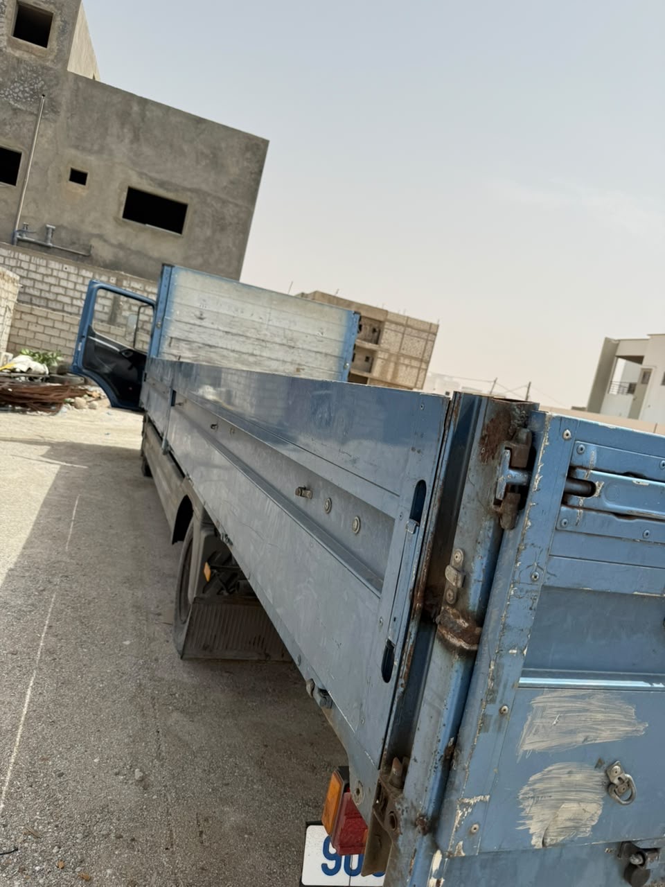 مرسيدس-بنز 818،