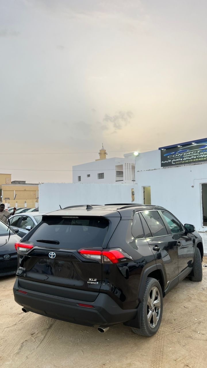Toyota Rav4 hybrid XLE