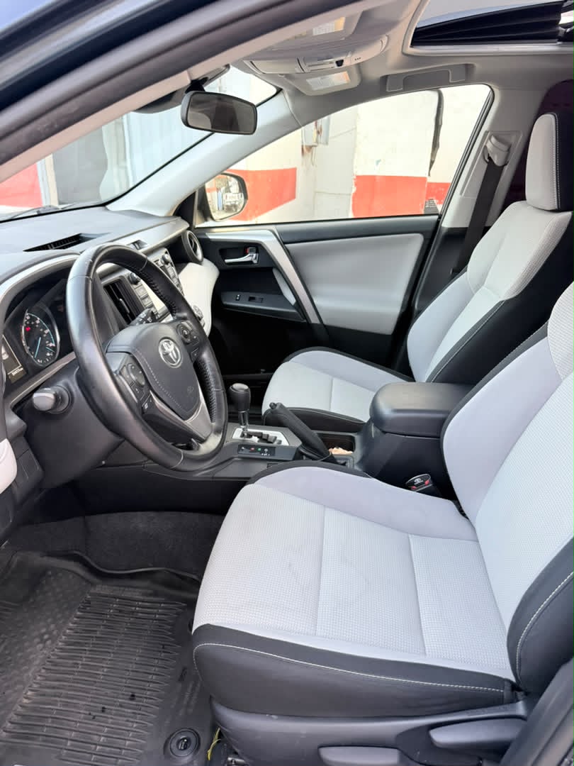 RAV4 Hybride XLE 2018
