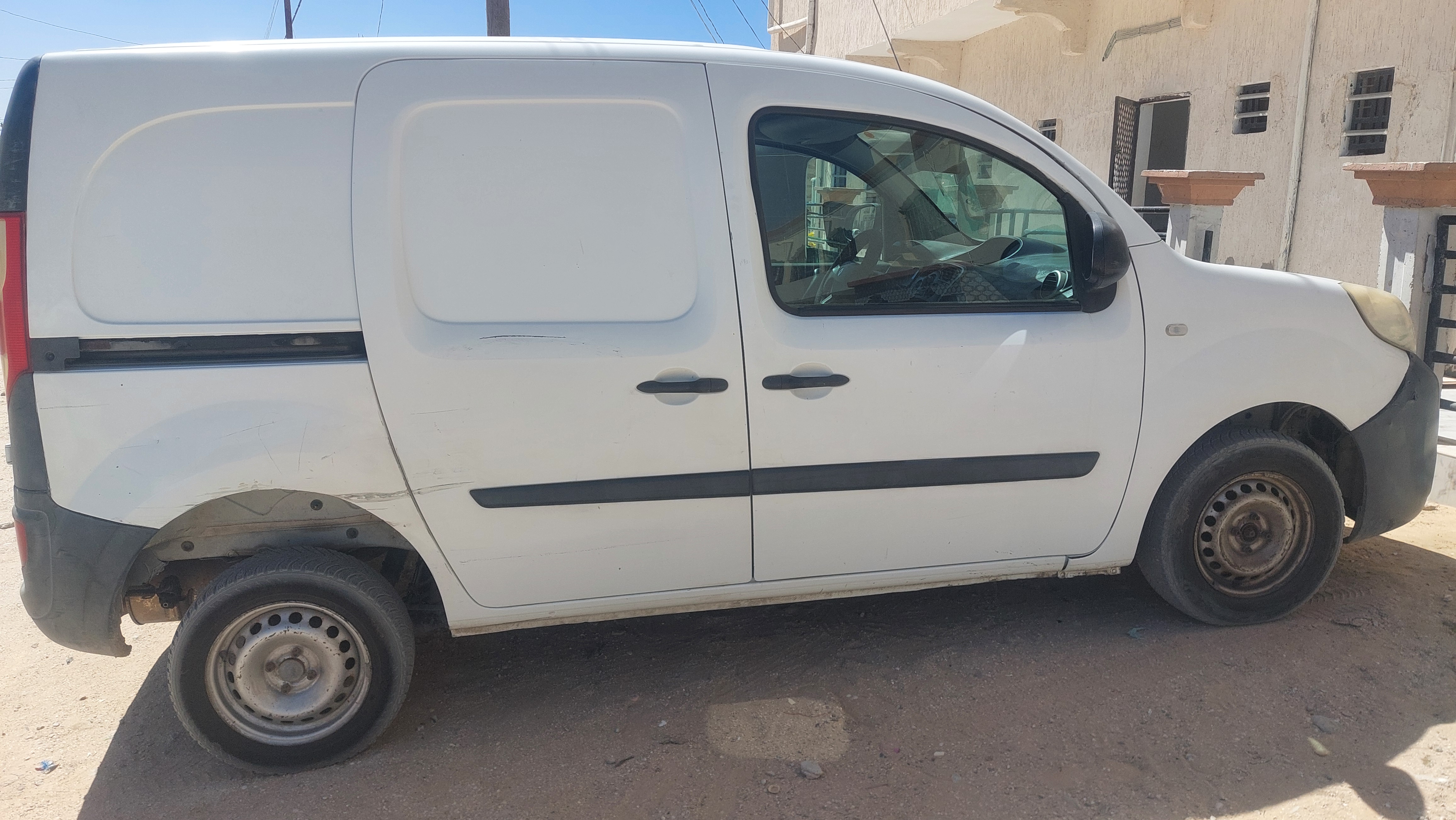 رينو كانجو 2015