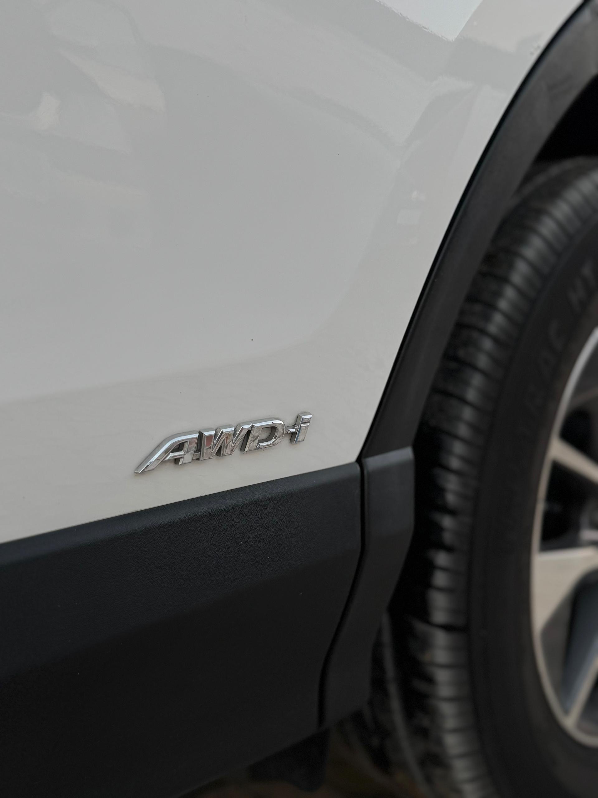 🚗 À VENDRE – Toyota RAV4 2018 Hybrid XLE AWD-i – Full options