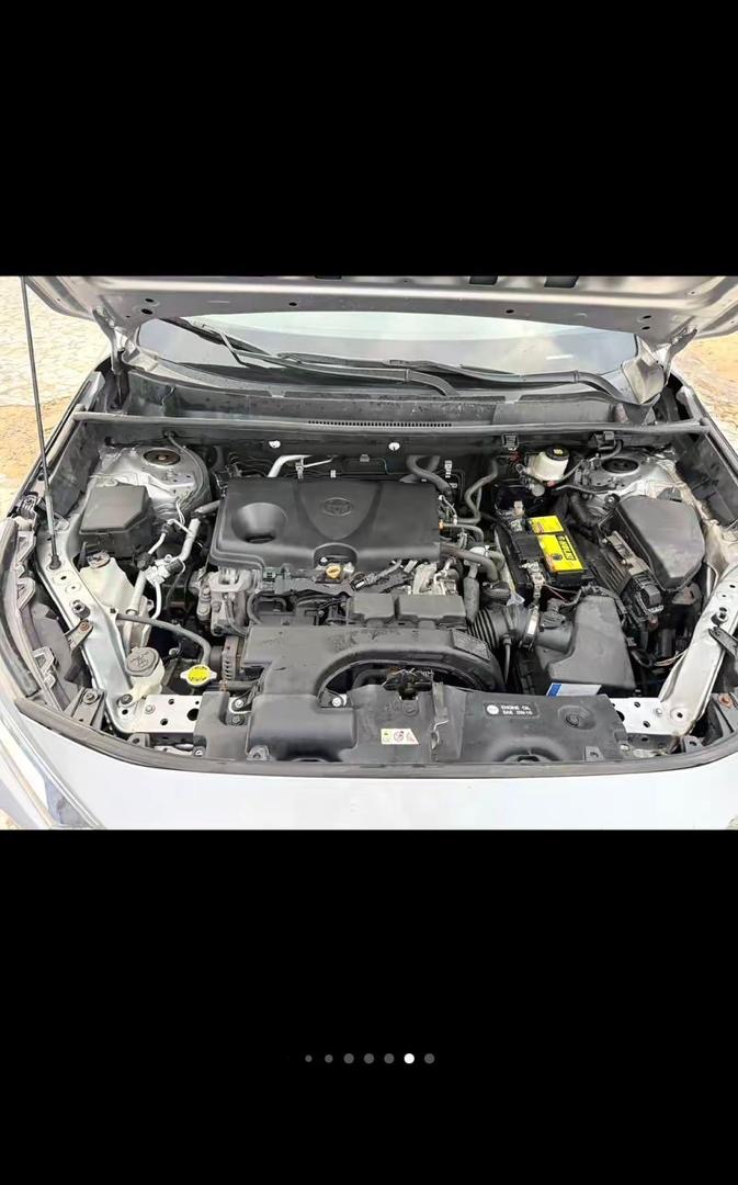 Toyota RAV4 LE 2021