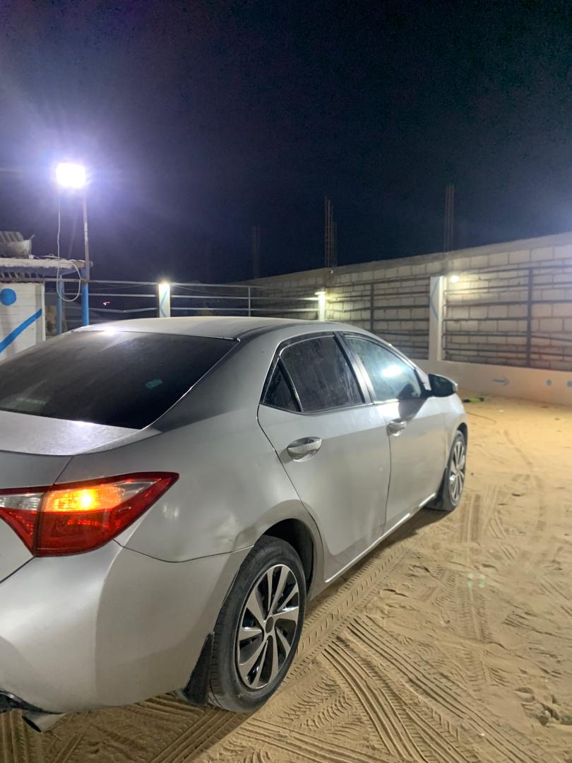 تويوتا كورولا 2015