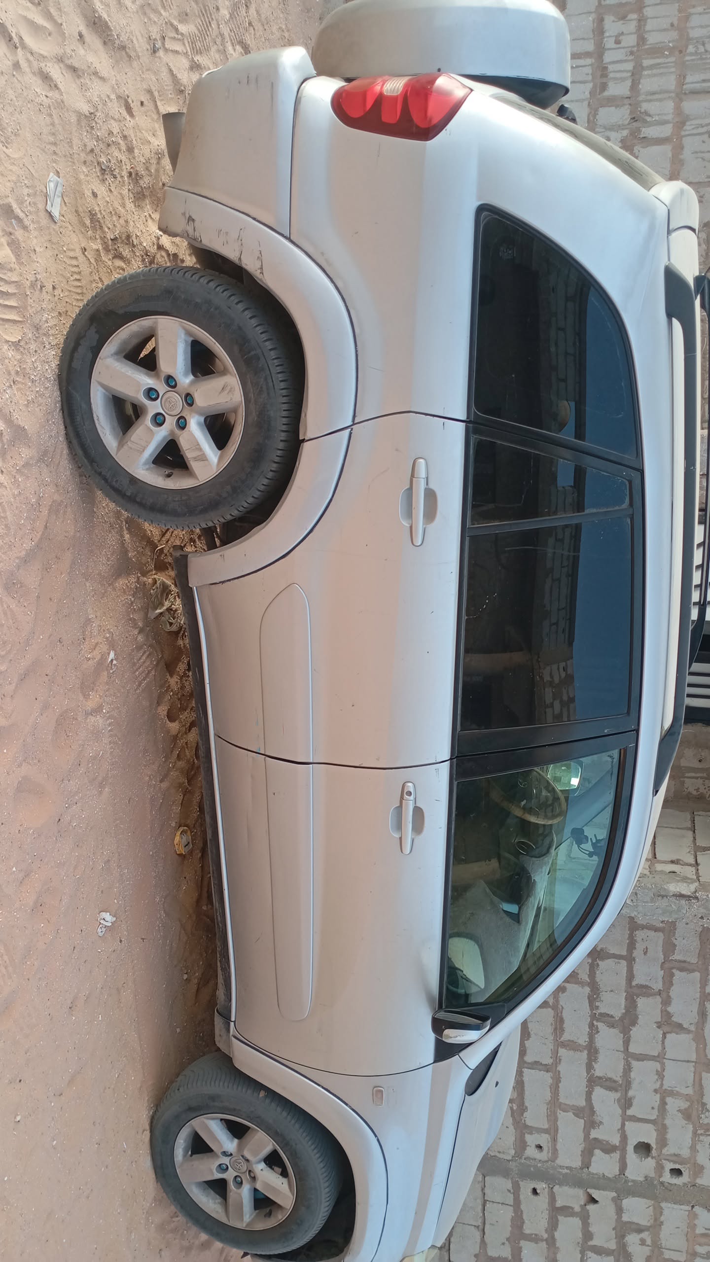 Toyota RAV4 (2005) – Robuste, bien entretenu & Prêt à rouler