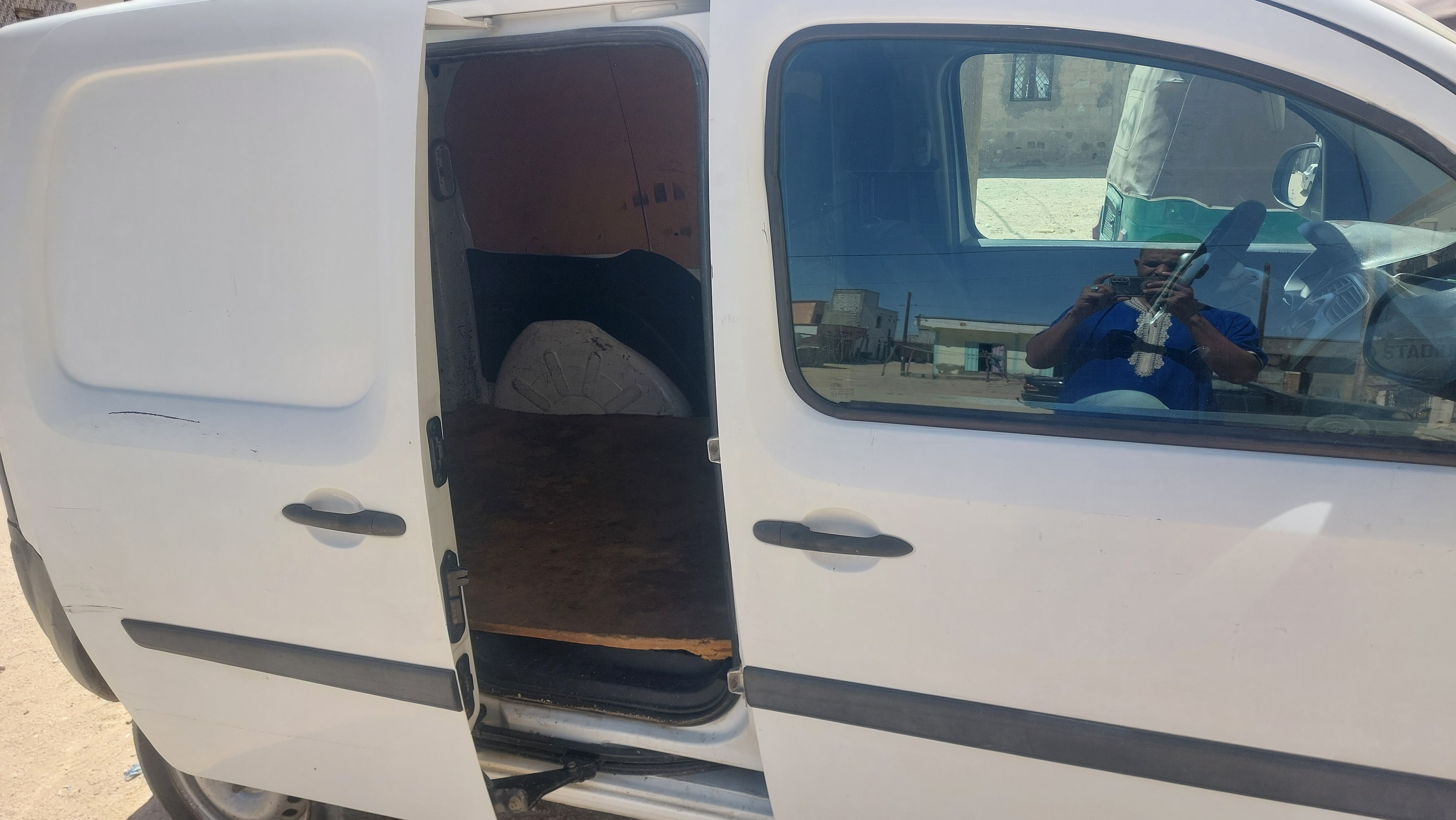 رينو كانجو 2015