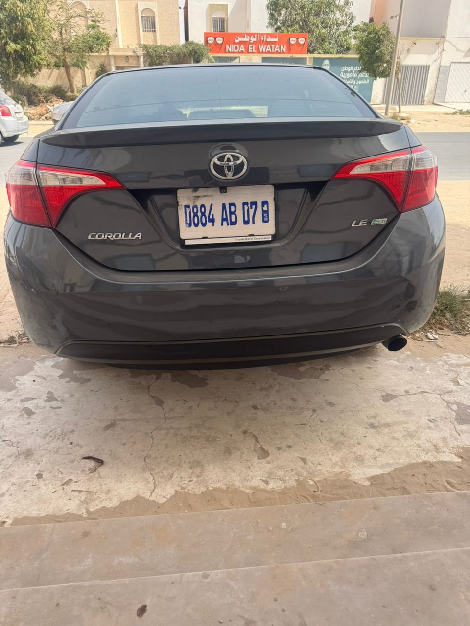 السيارة نطيفة المكينة و بوات ماكط امتسو المكيف يشتغل الكيص نظيف الحركة طبيعية