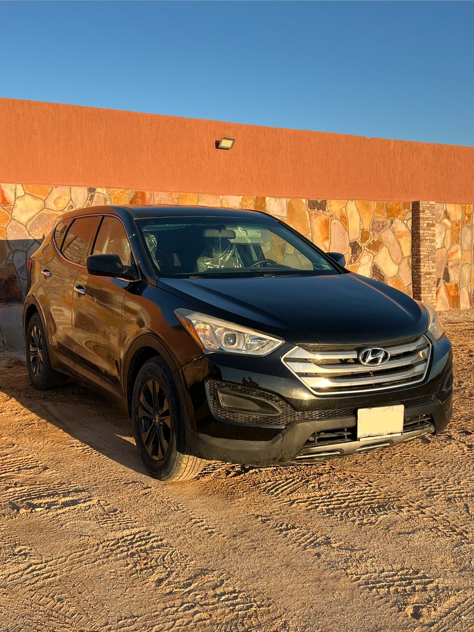 Hyundai santafe essence très bonne voiture 5 place