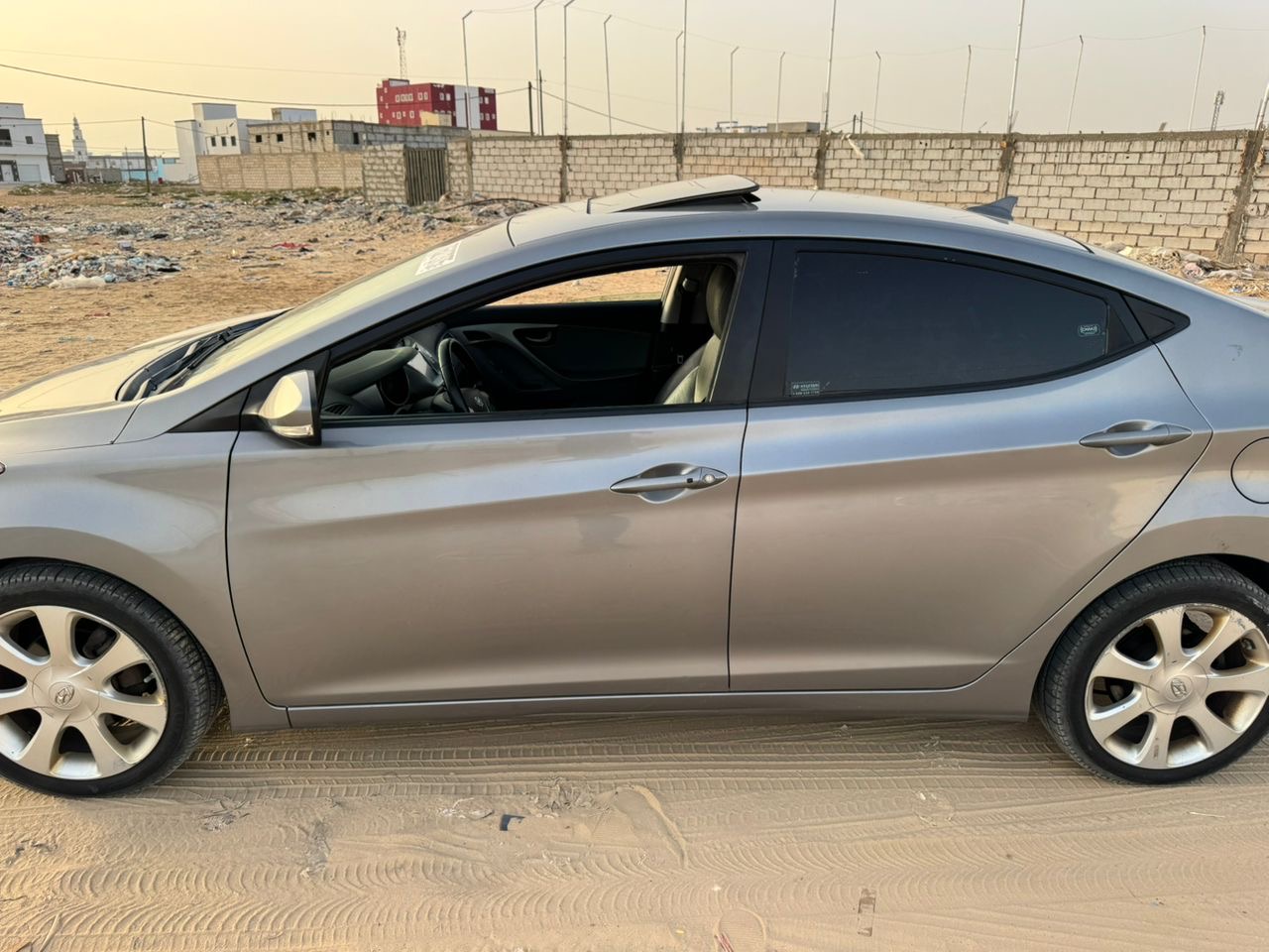 Hyundai Elantra 2013