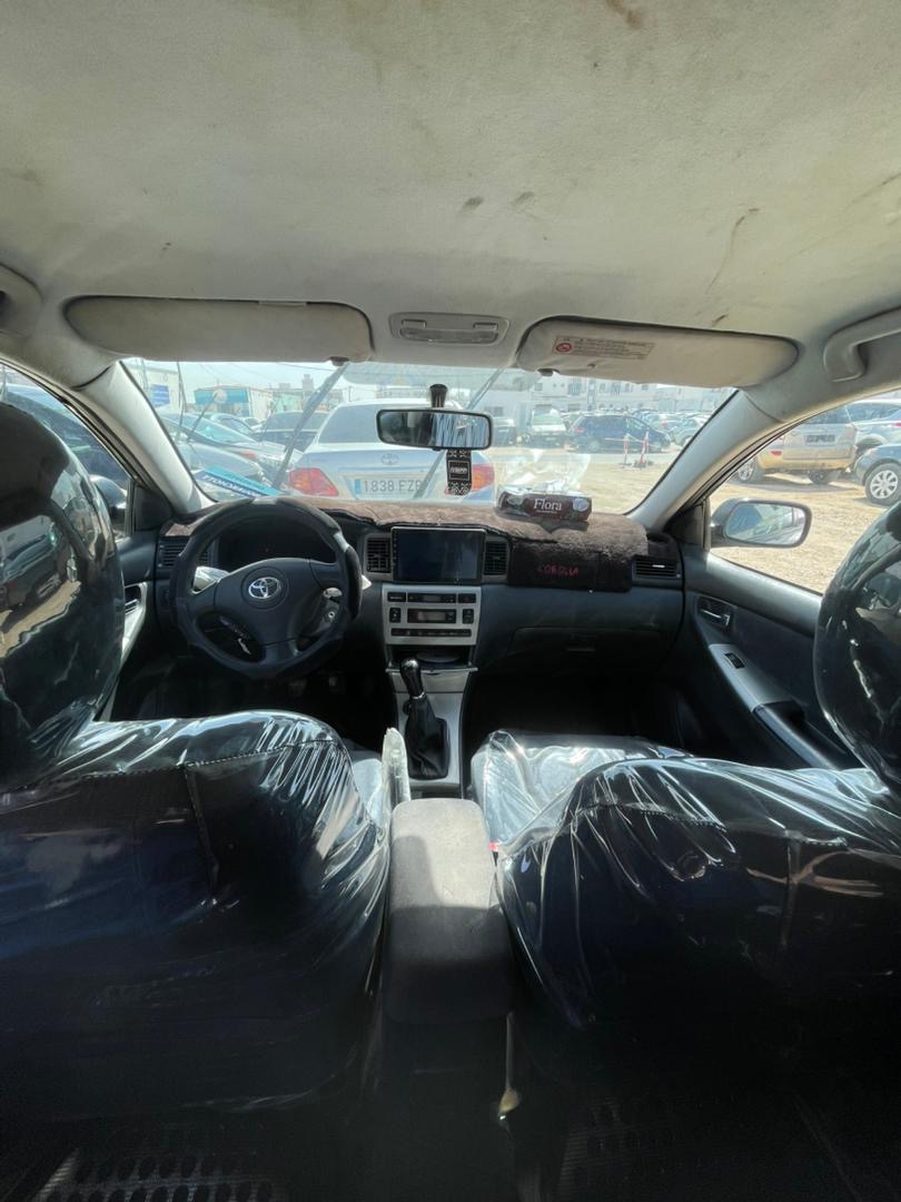 كورولا تويوتا مكينة كبيرة