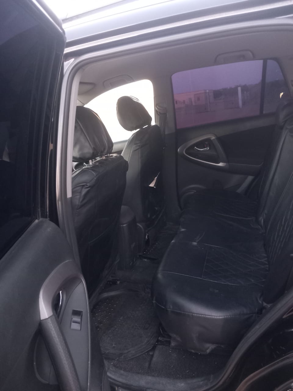 Toyota RV4 2008