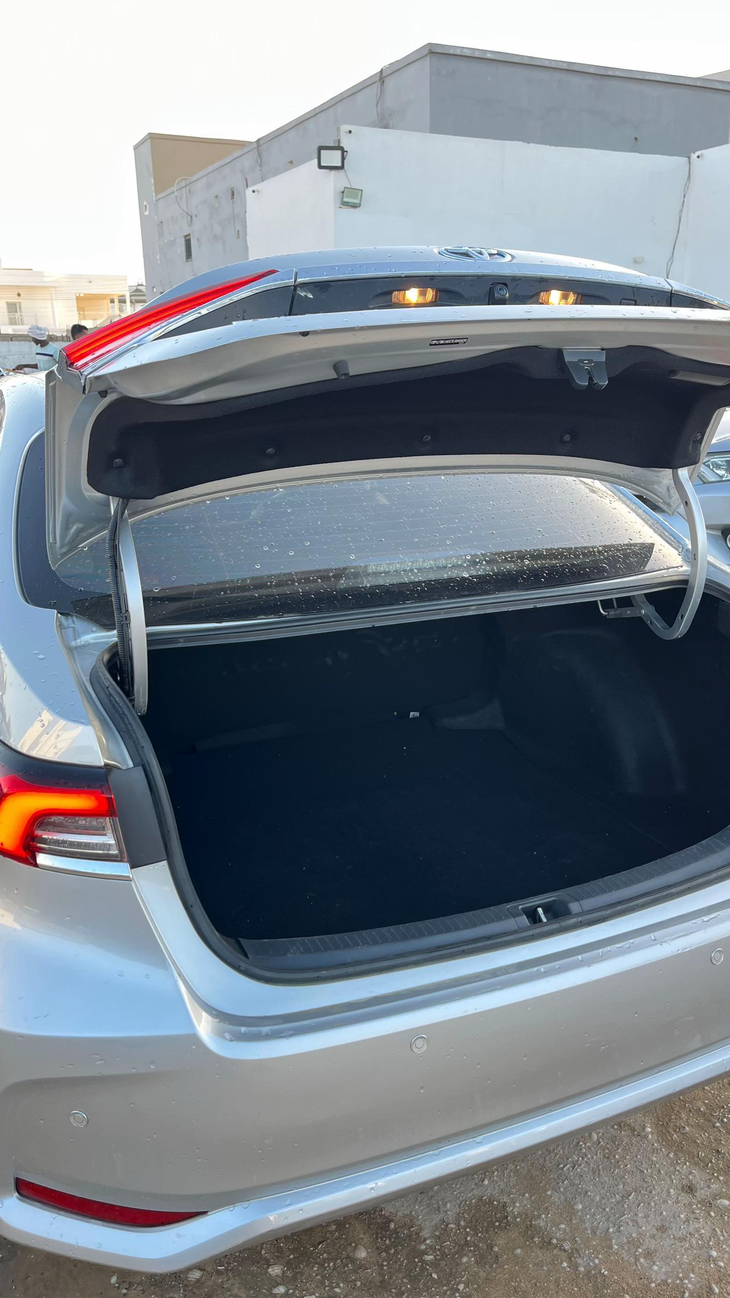 TYOTA KORLA HYBRED 2021