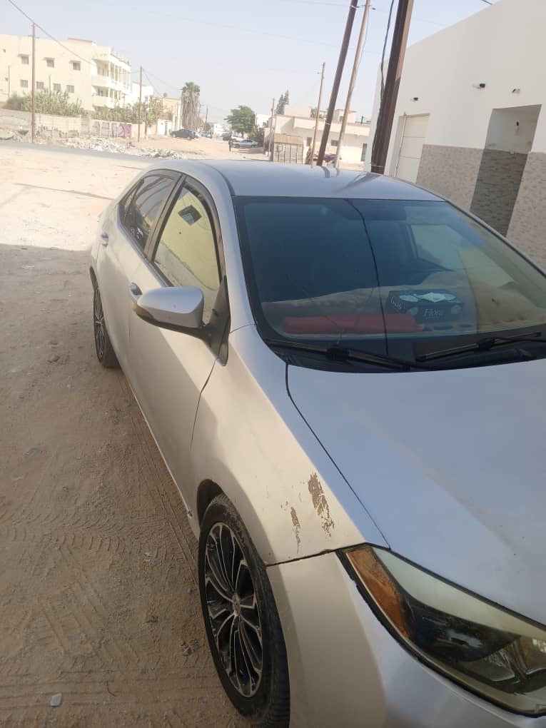 سيارة corola 2015 مزالت نظيفة