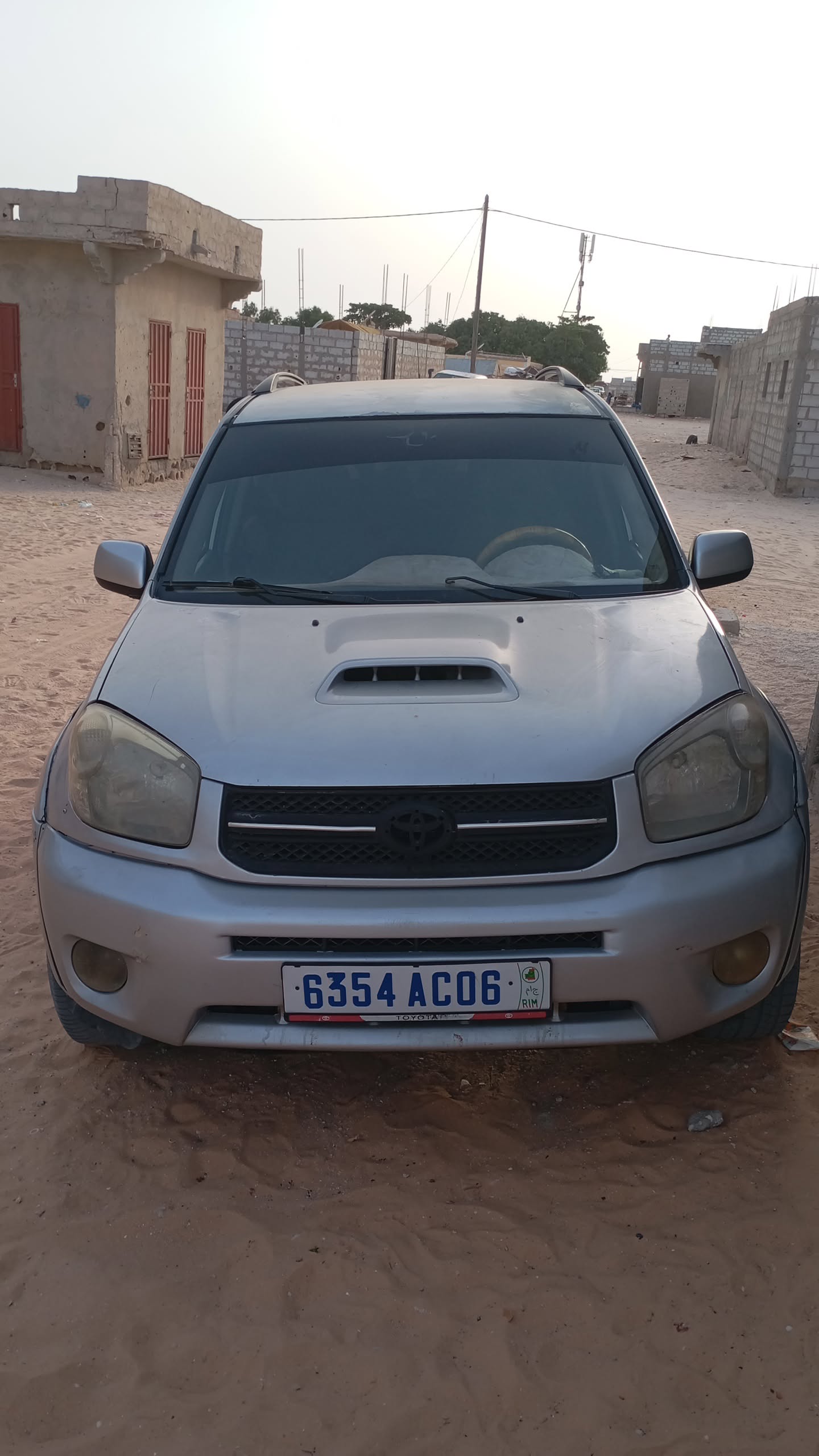 Toyota RAV4 (2005) – Robuste, bien entretenu & Prêt à rouler