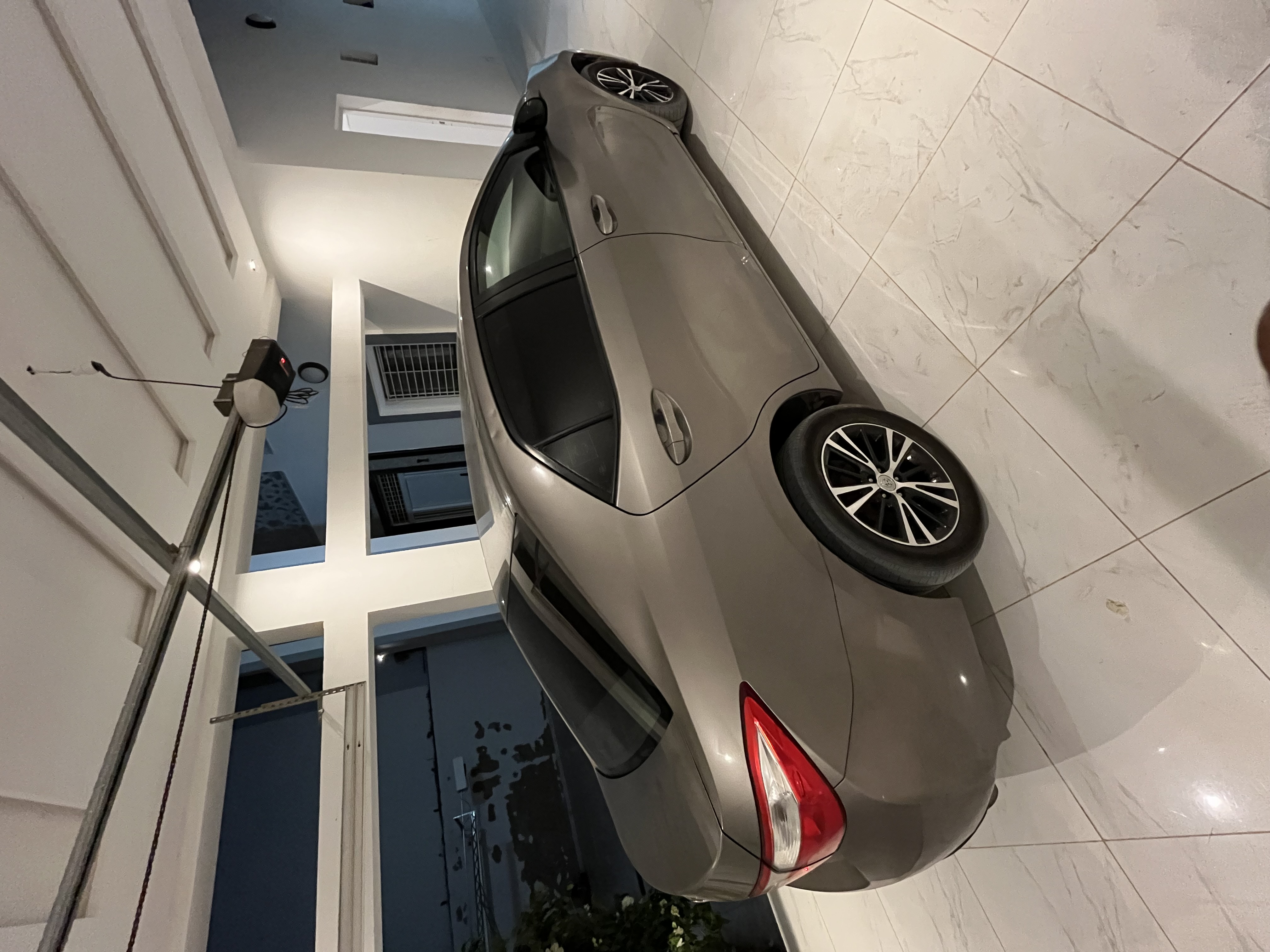 Toyota LE 2016 , AC07 , واتساب 32855317