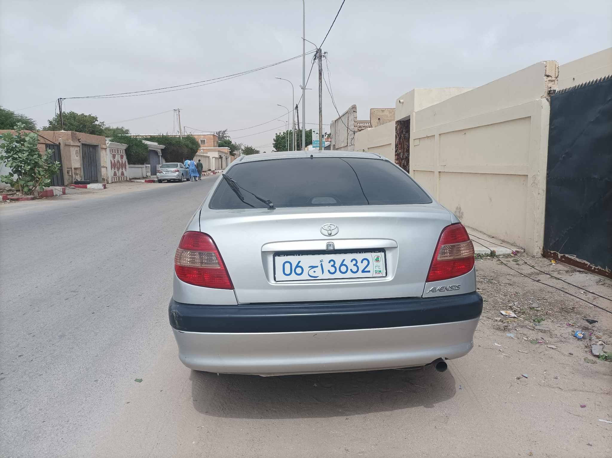 سيارة شخصية للبيع