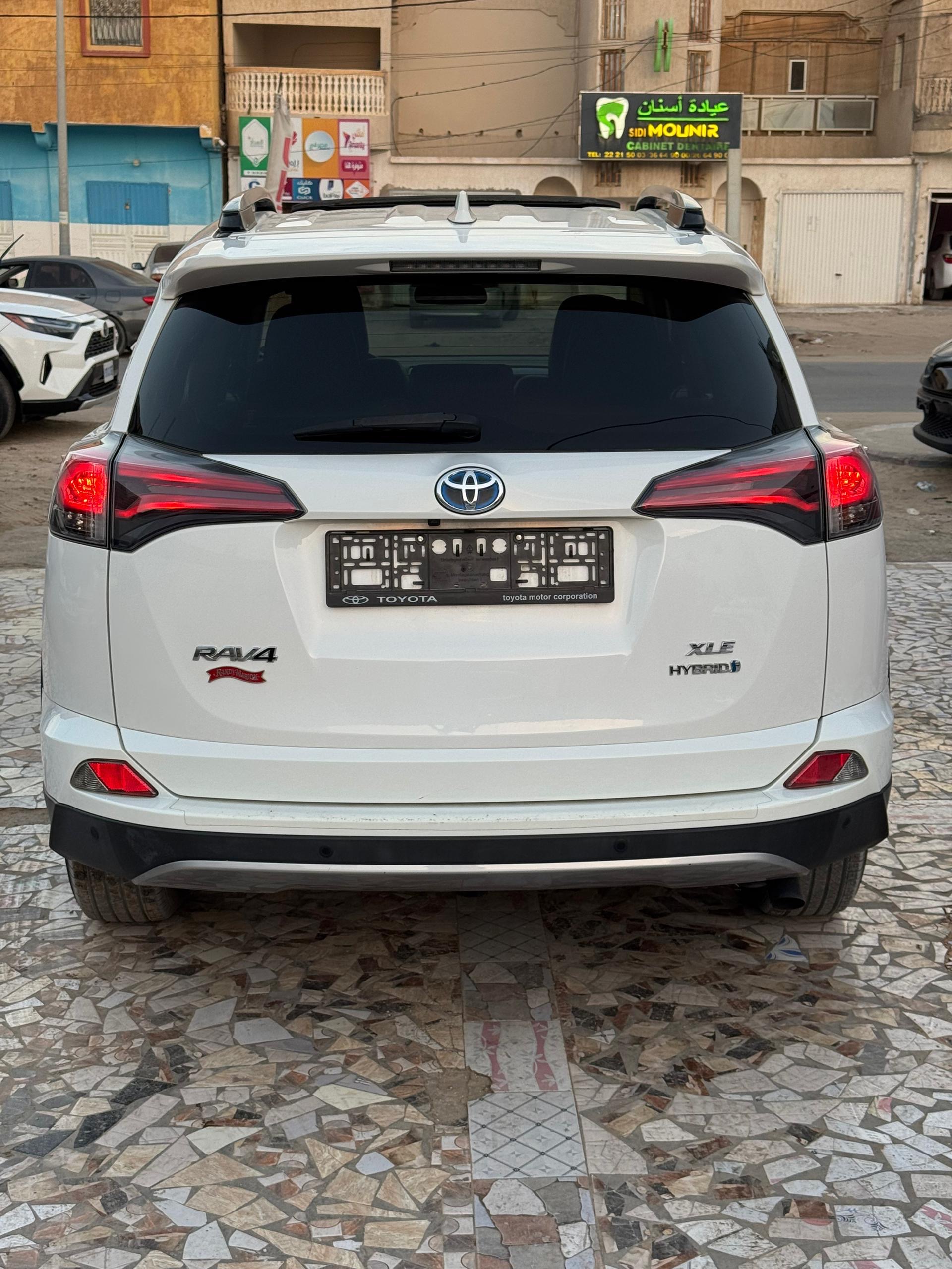 🚗 À VENDRE – Toyota RAV4 2018 Hybrid XLE AWD-i – Full options
