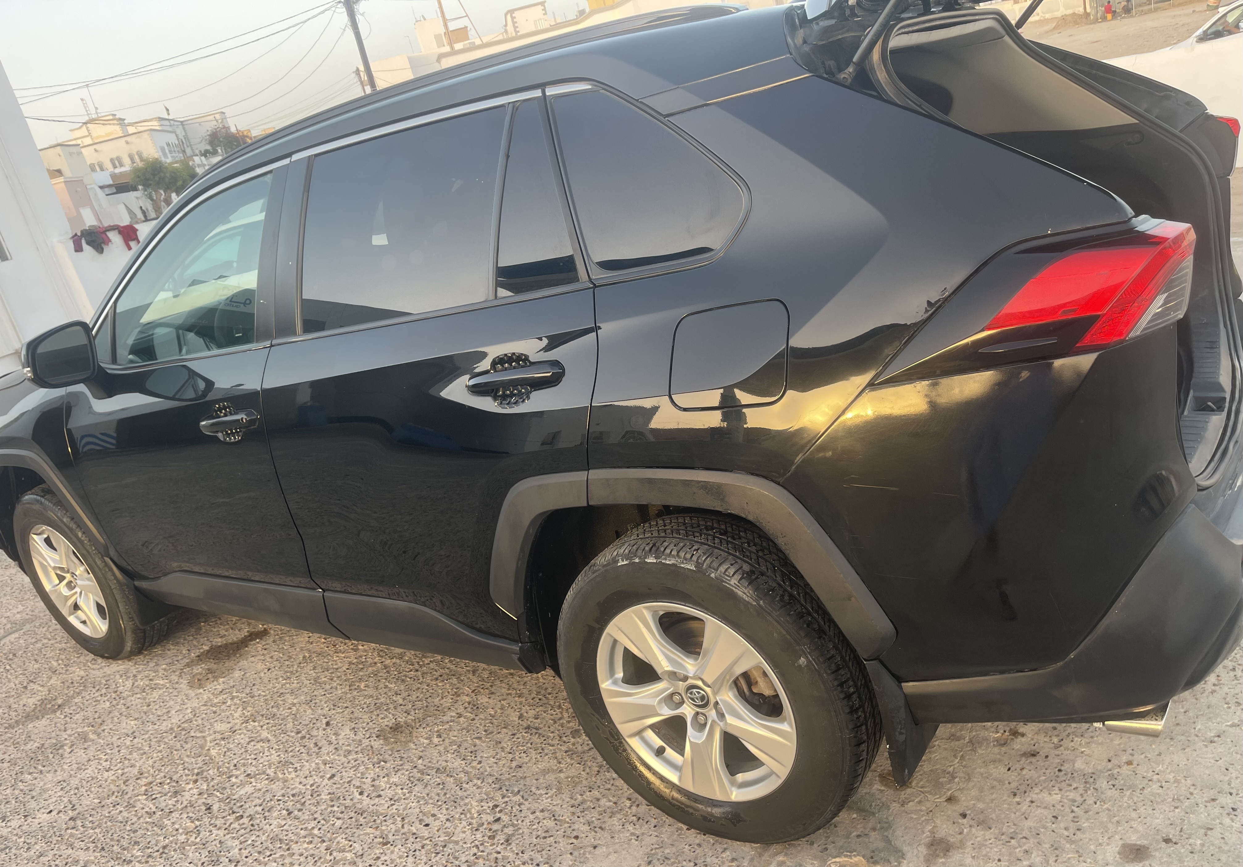RAV4 LE 2020 4*4