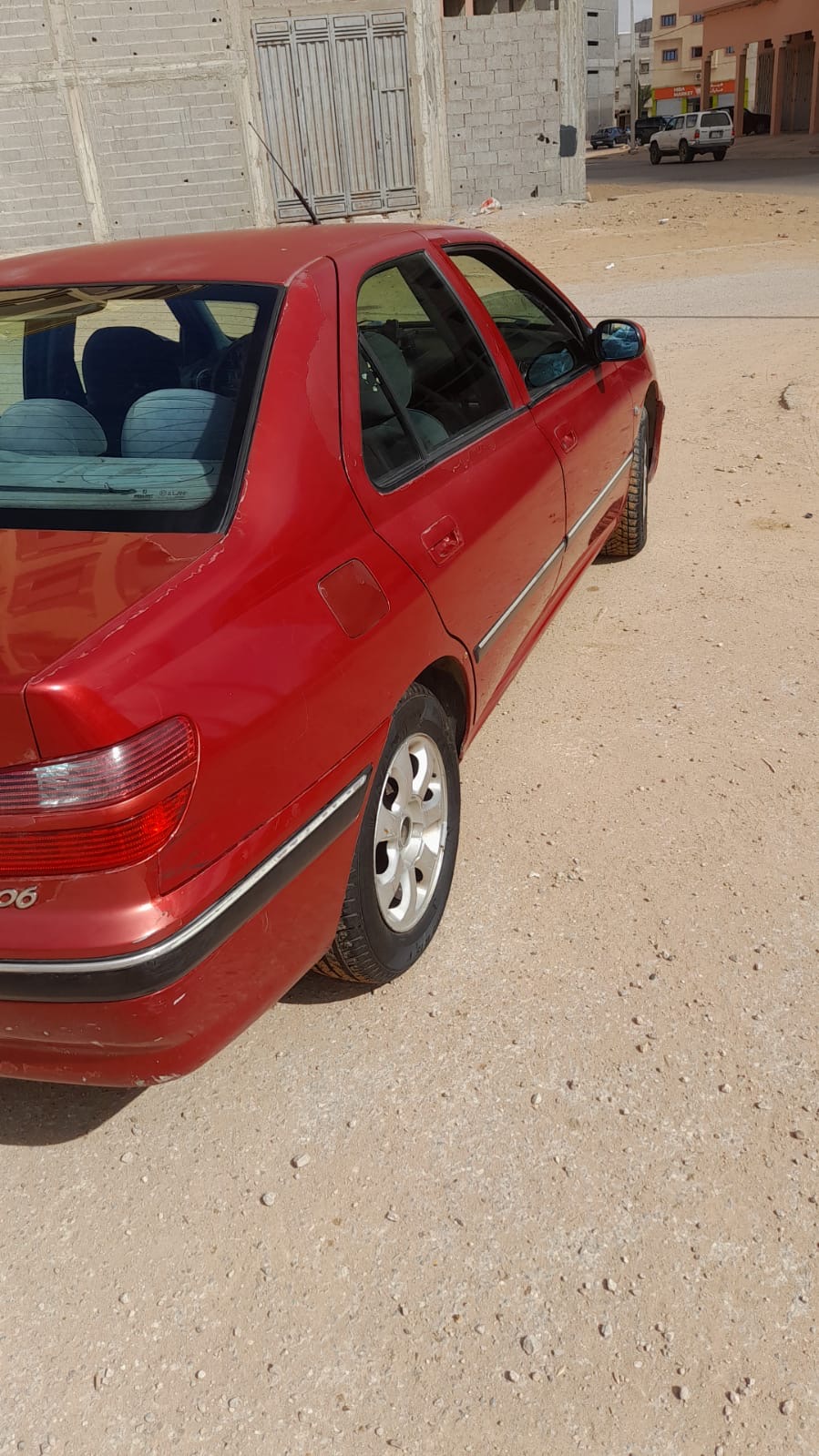 Peugeot 406
