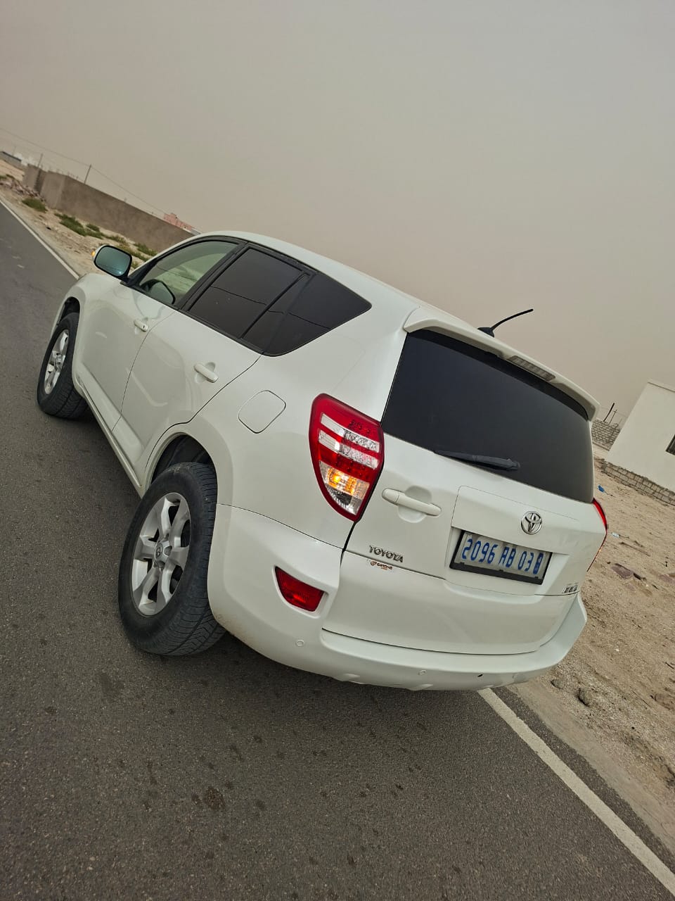 تويوتا راف 4موديل 2012