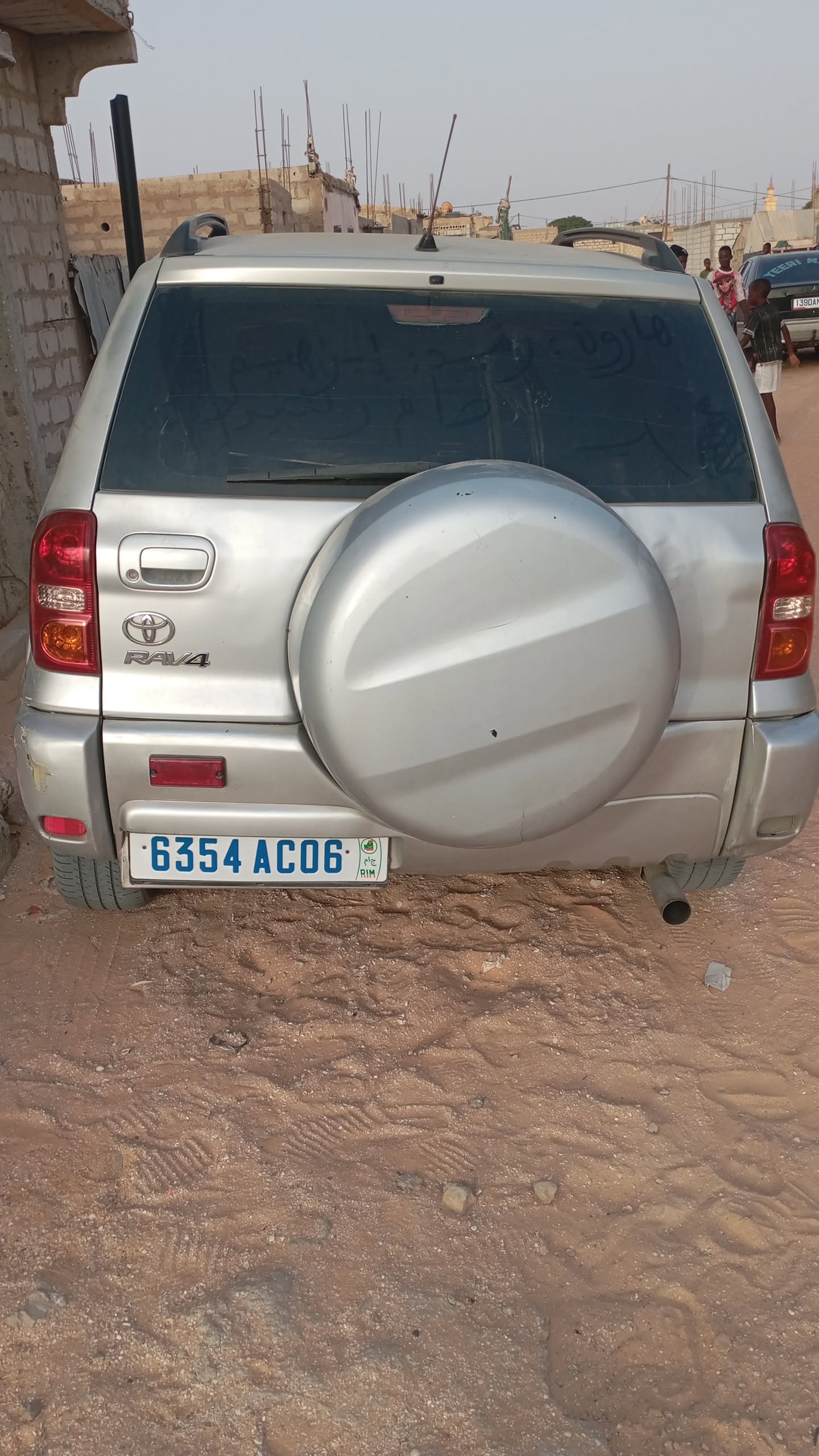 Toyota RAV4 (2005) – Robuste, bien entretenu & Prêt à rouler