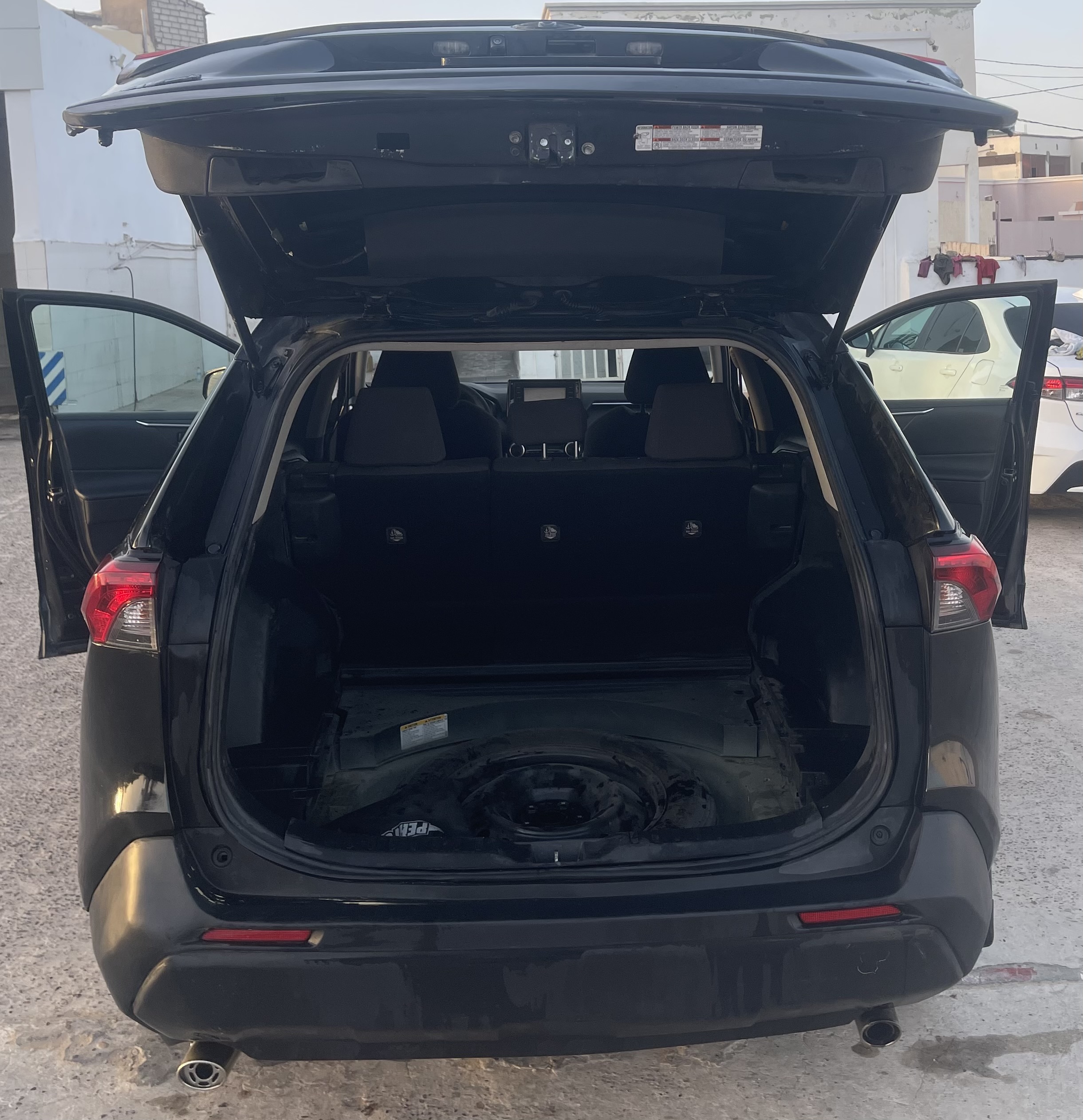 RAV4 LE 2020 4*4