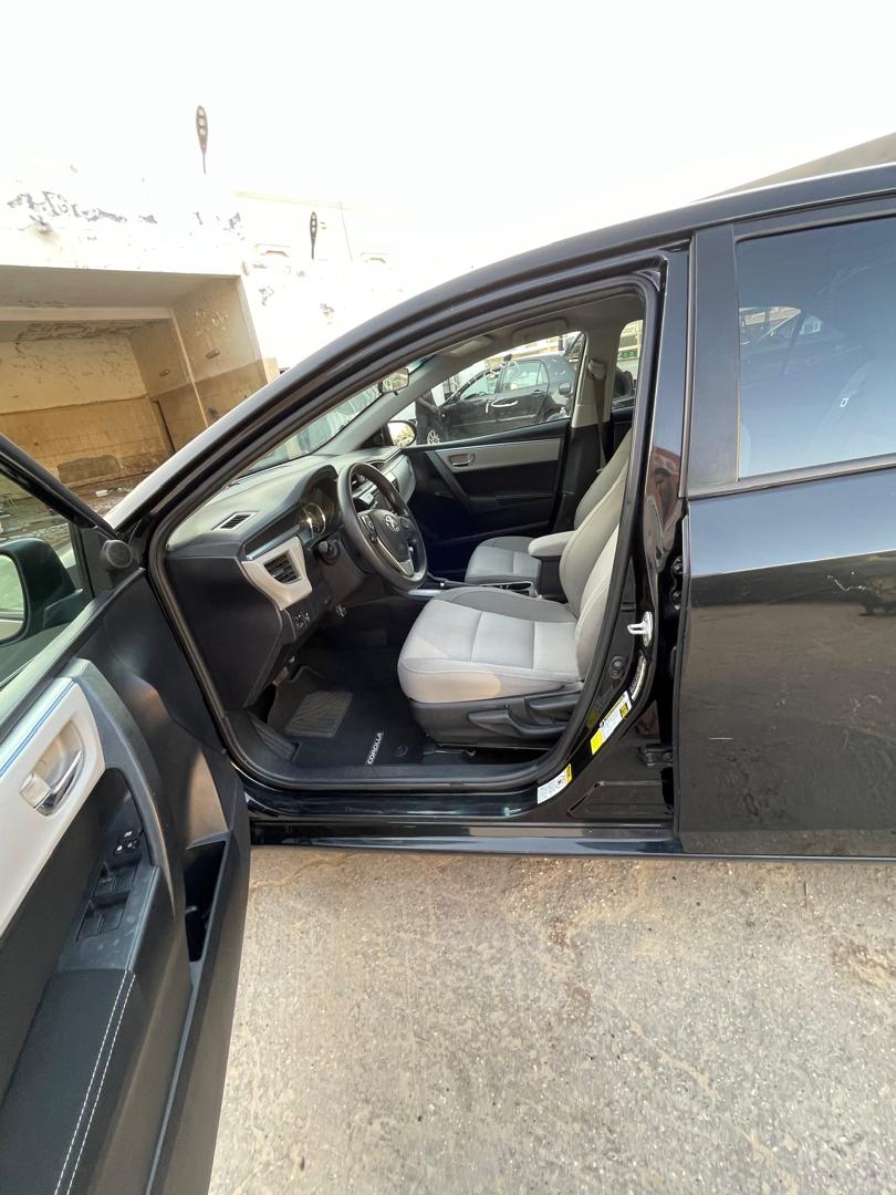 تويوتا 2015  بحالة ممتازة