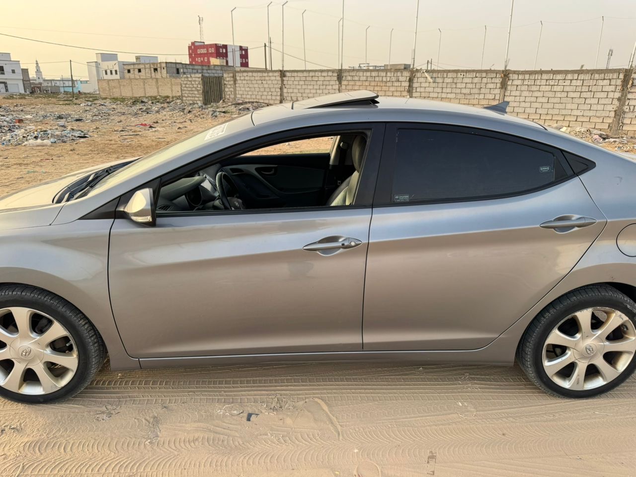 Hyundai Elantra 2013