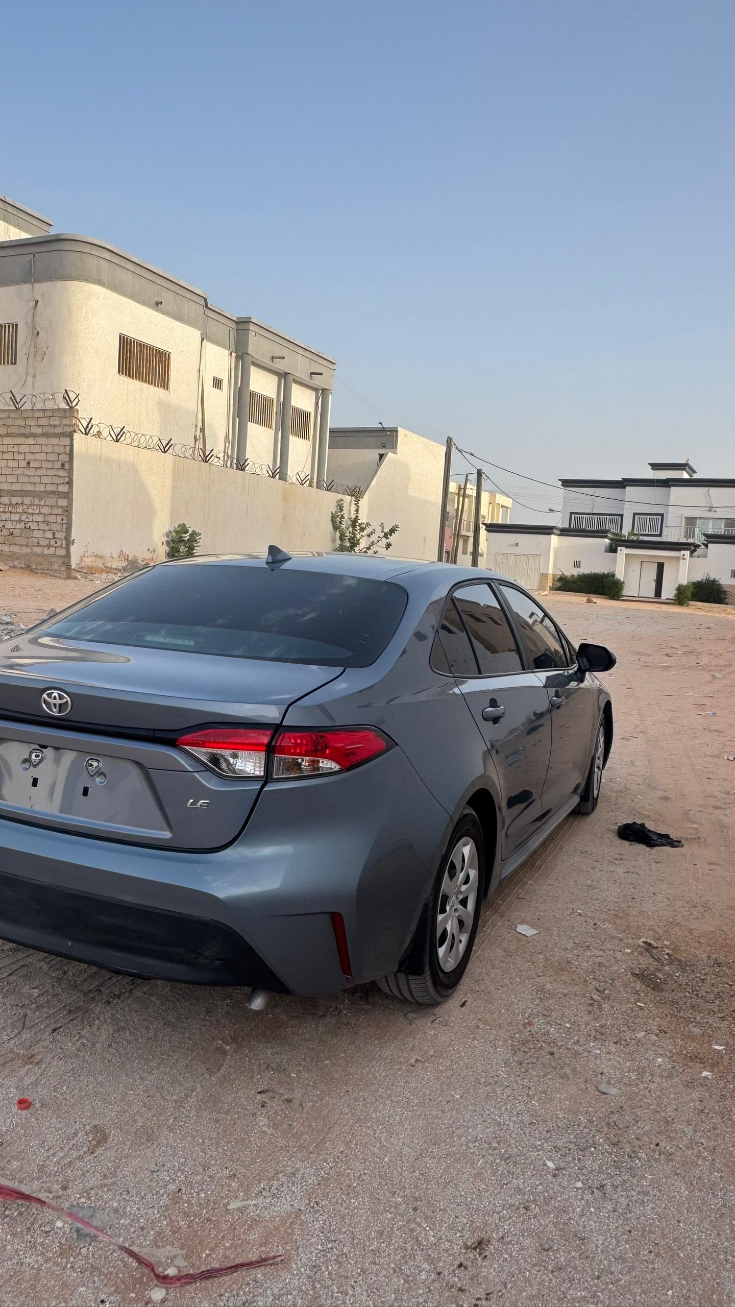 TOYOTA COROLLA LE