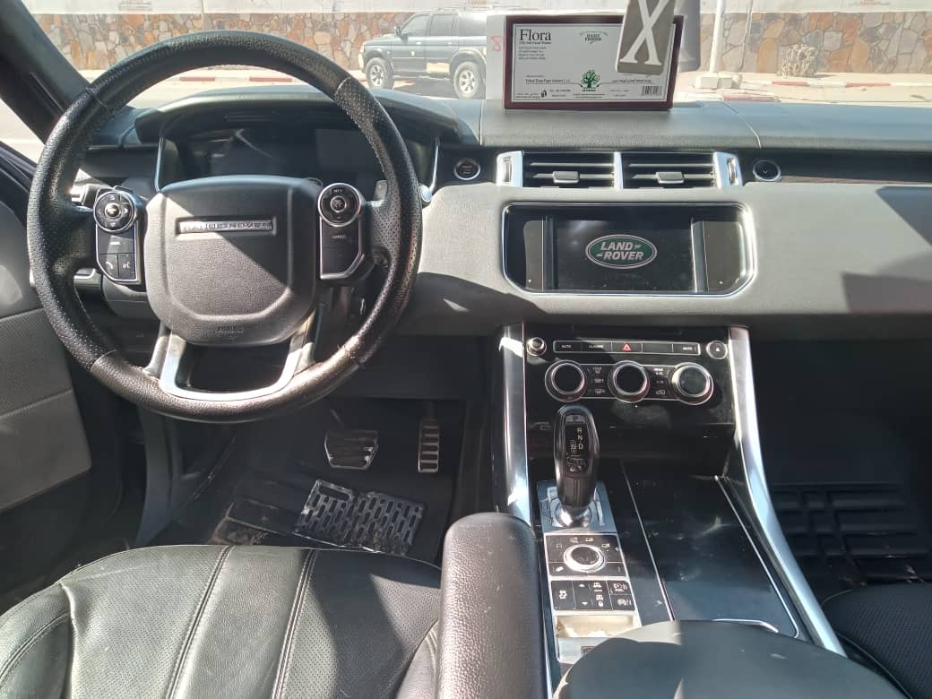 Range rover 2016 modifié de l'exterieur en 2020