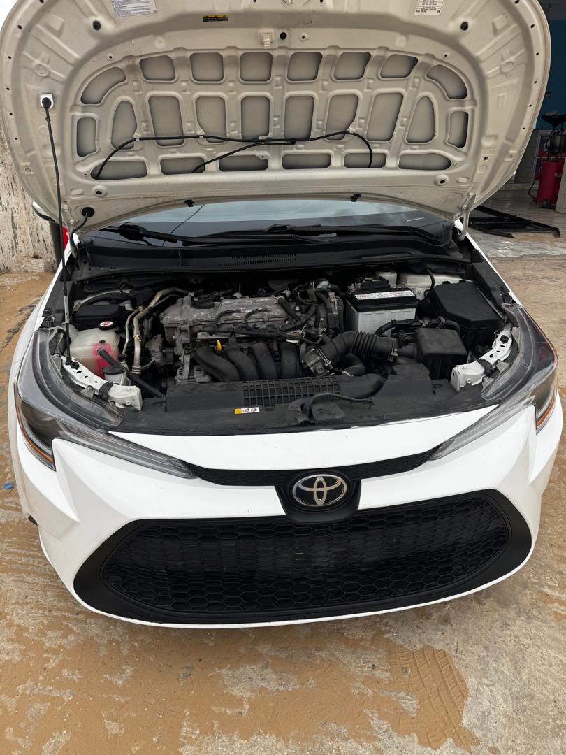 للبيع