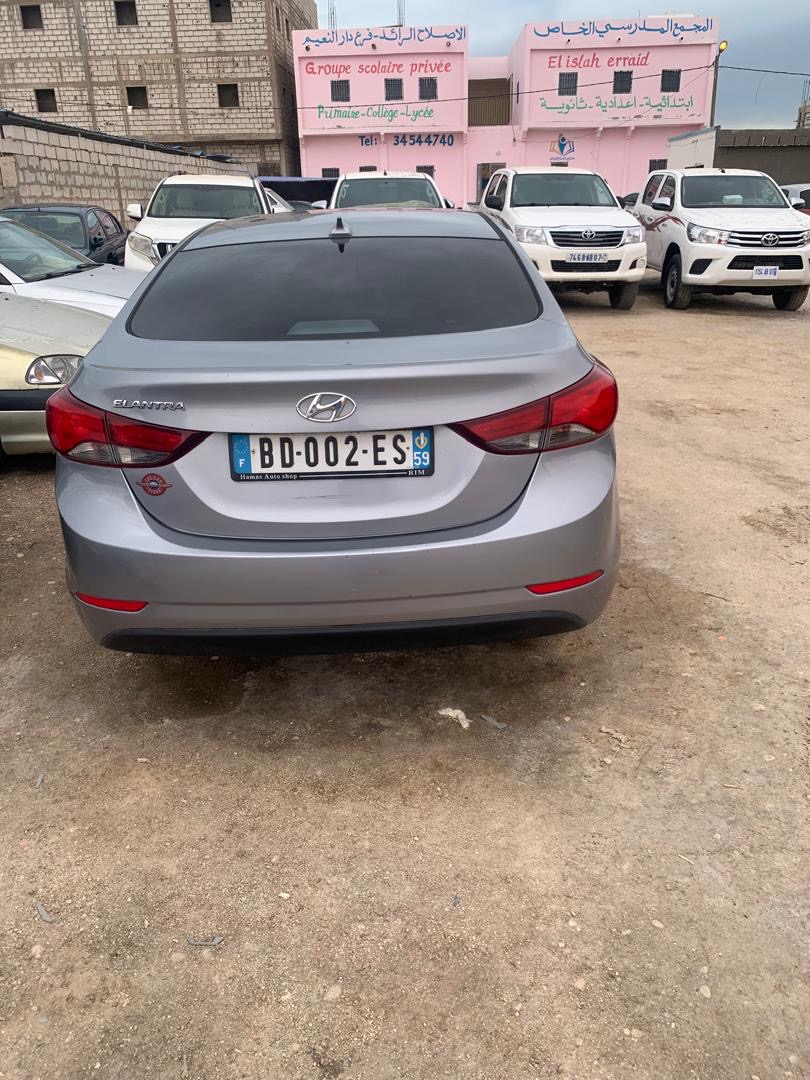 Hyundai Elantra 2016